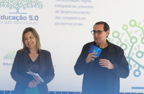 Anderson encerra ano com 820 novos professores na rede