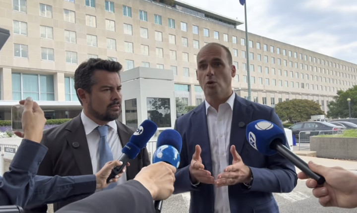 Eduardo e Paulo Figueiredo pedem novas sanções nos EUA