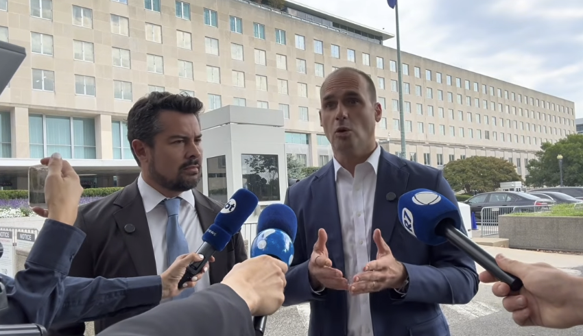 Eduardo e Paulo Figueiredo pedem novas sanções nos EUA