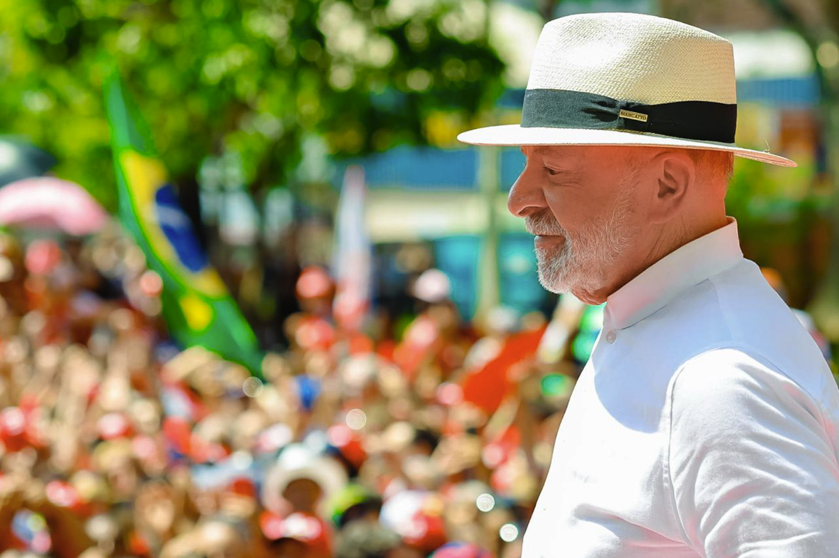 Lula diz que convidará Trump a usar o Pix