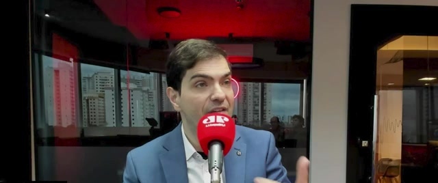 Lucas Flores quer fortalecer hospitais do Vale para desafogar São José