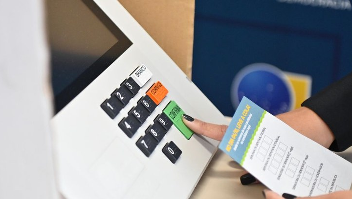 Vai votar domingo? Veja o que pode e o que não pode