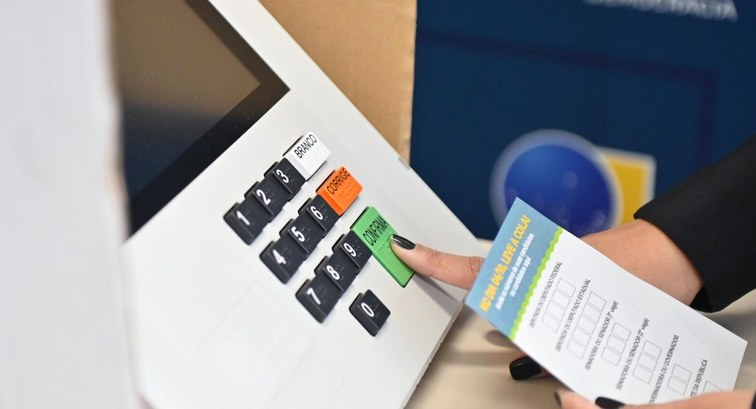 Vai votar domingo? Veja o que pode e o que não pode