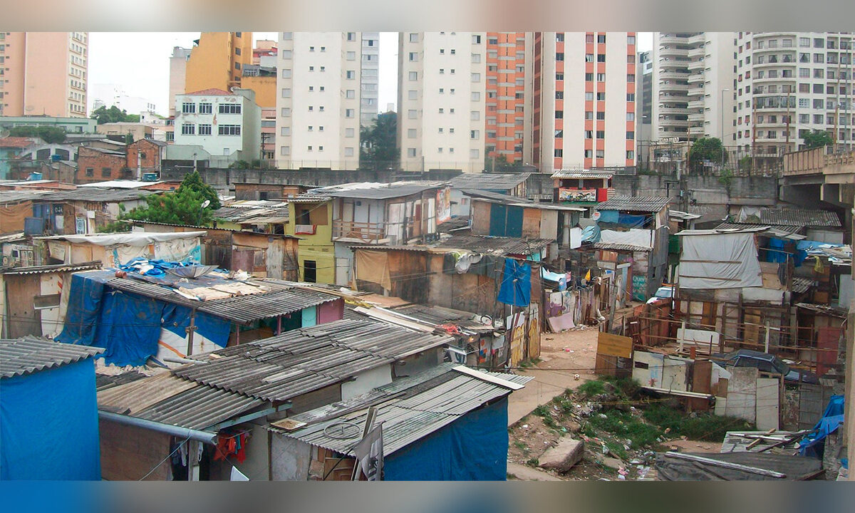 Tarcísio cobra R$ 70 milhões de Lula por acordo da Favela do Moinho