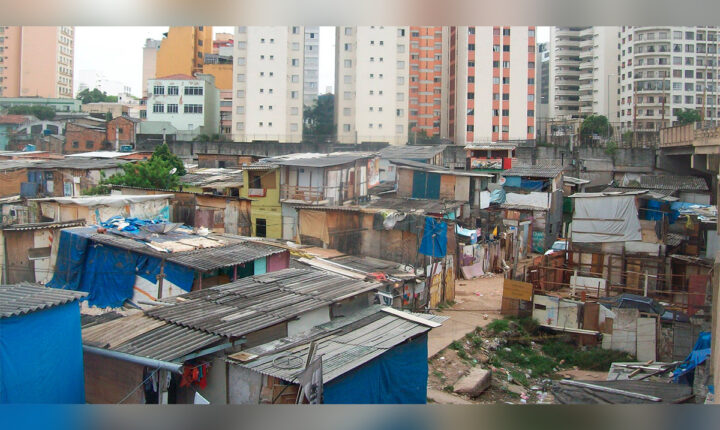 Tarcísio cobra R$ 70 milhões de Lula por acordo da Favela do Moinho