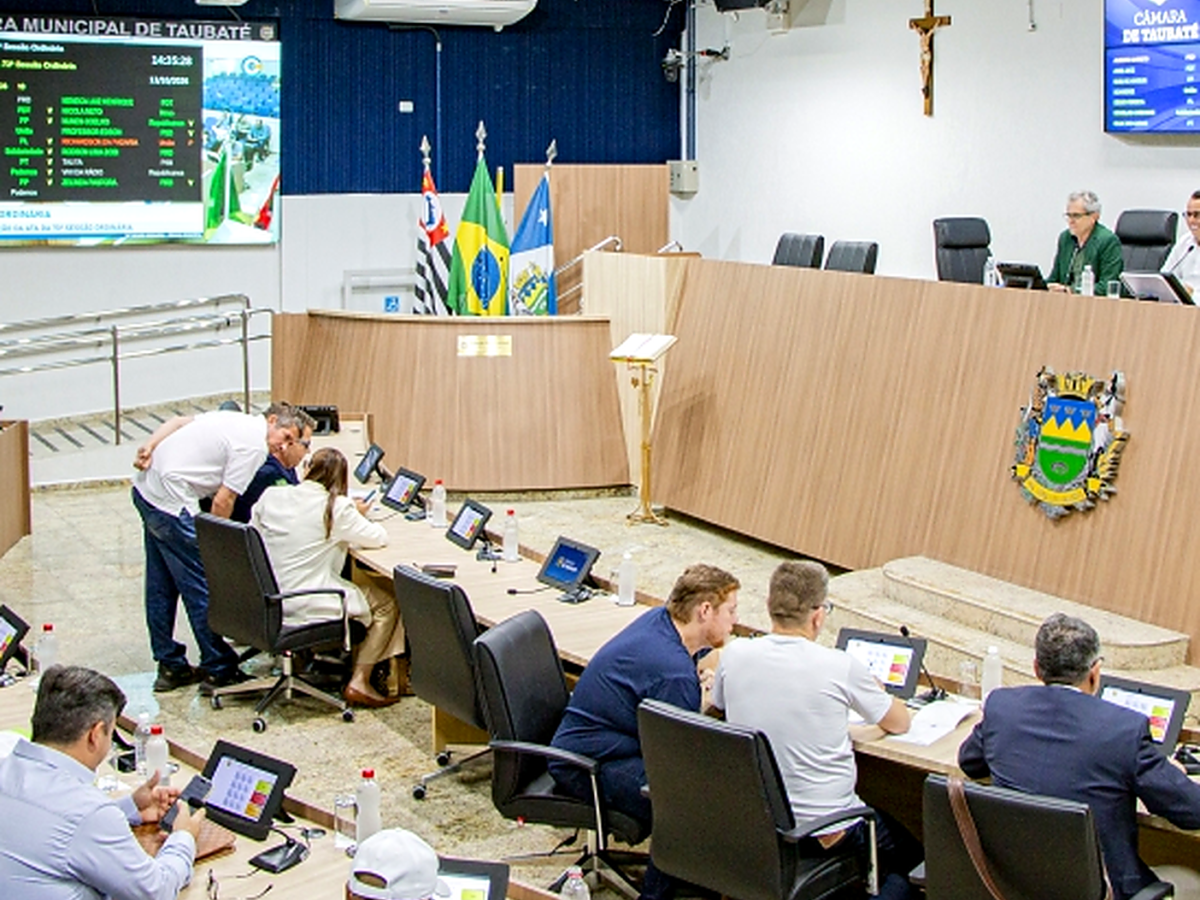 Taubaté rejeita repúdio a Flávio Bolsonaro por PEC da Liberdade